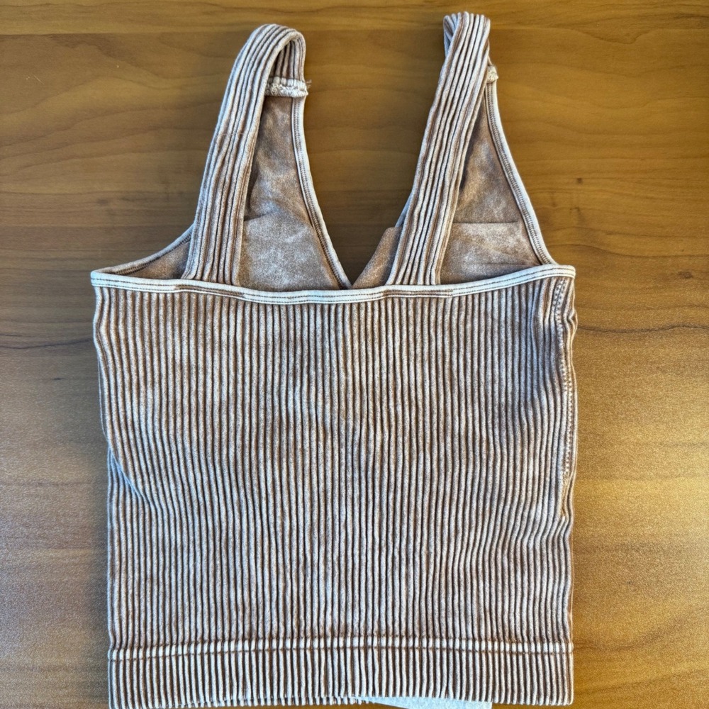 ZENANA Washed Dark Brown Ribbed V Neck Cropped Tank Size S/M NTW-6279A‎ - Picture 7 of 8